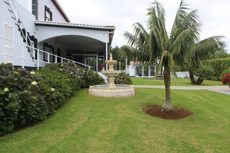 Moradia T4 para Venda em Porto Martins Foto 14