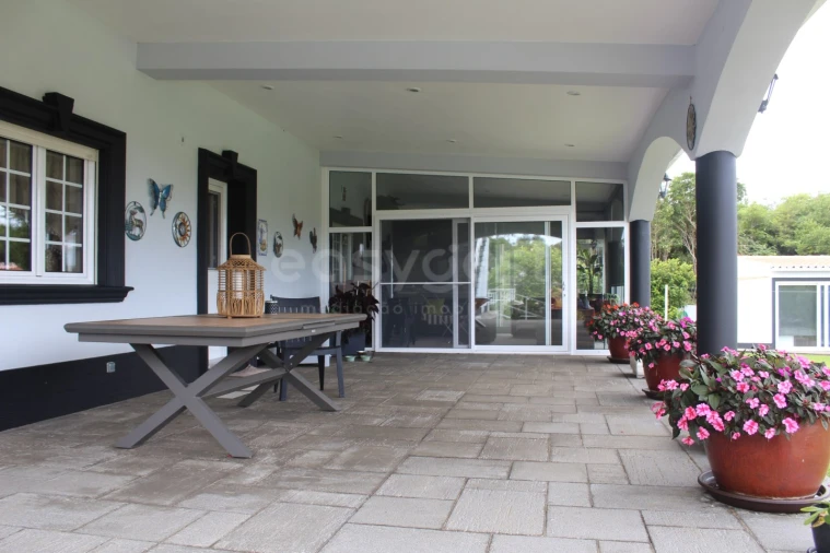 Moradia T4 para Venda em Porto Martins Foto 37