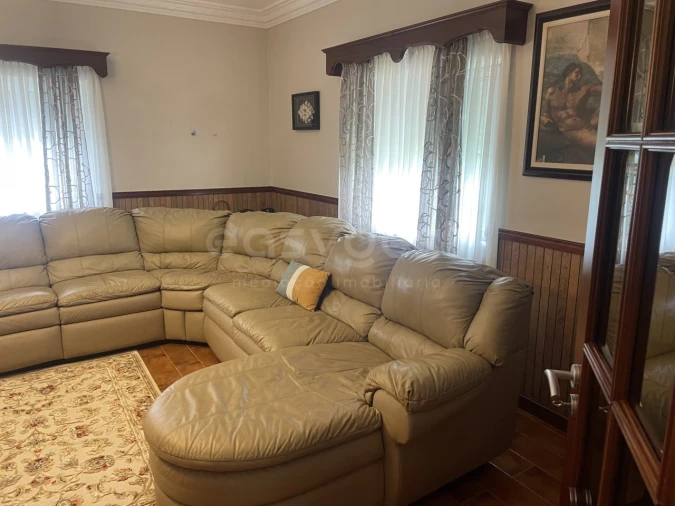 Moradia T4 para Venda em Porto Martins Foto 48