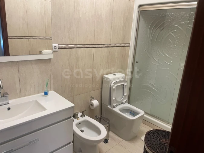 Moradia T4 para Venda em Porto Martins Foto 68