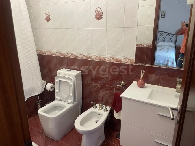 Moradia T4 para Venda em Porto Martins Foto 73