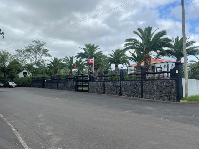 Moradia T4 para Venda em Porto Martins Foto 91