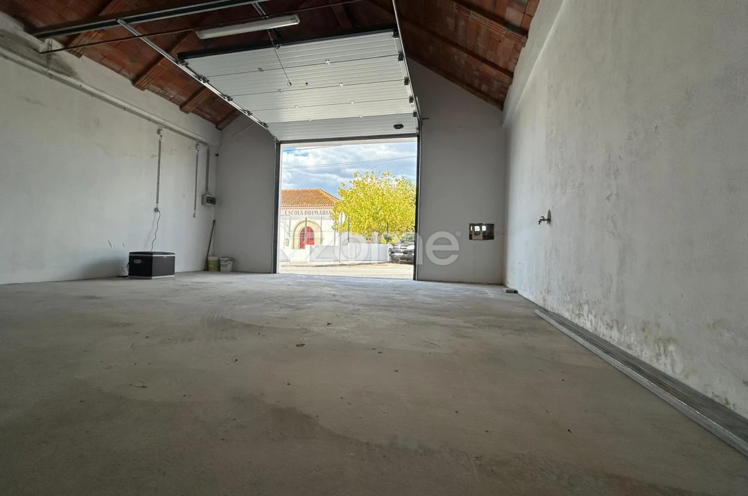 Terreno Comércio / Armazém para Arrendamento em Grândola e Santa Margarida da Serra Foto 5