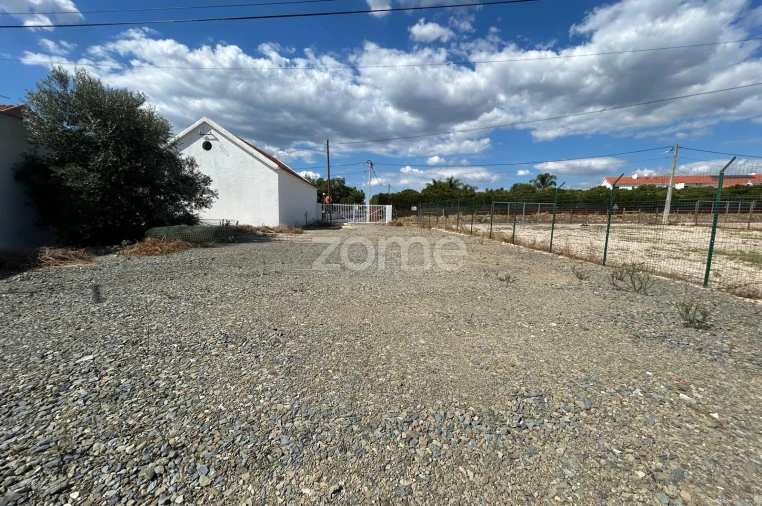 Terreno Comércio / Armazém para Arrendamento em Grândola e Santa Margarida da Serra Foto 8