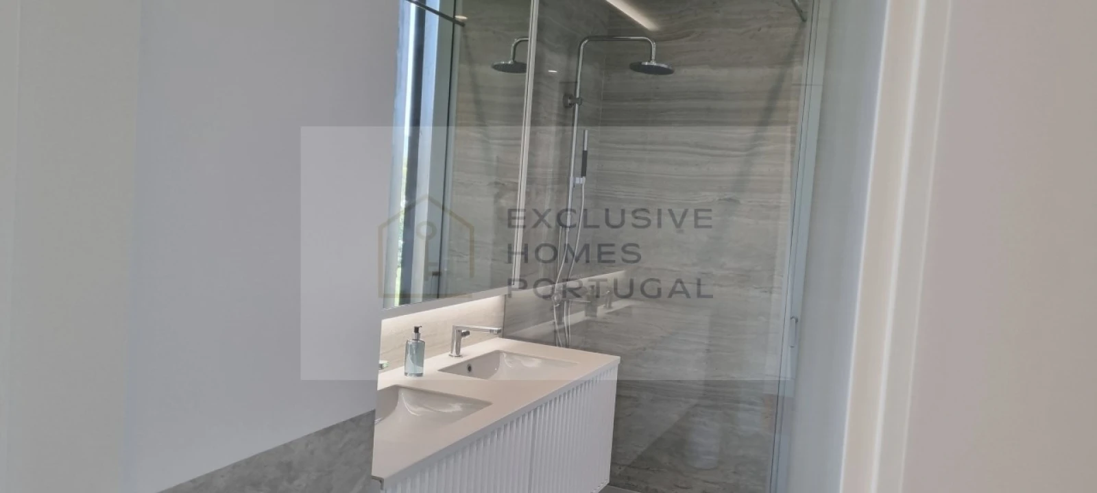 Moradia T4 para Venda em Cascais e Estoril Foto 22