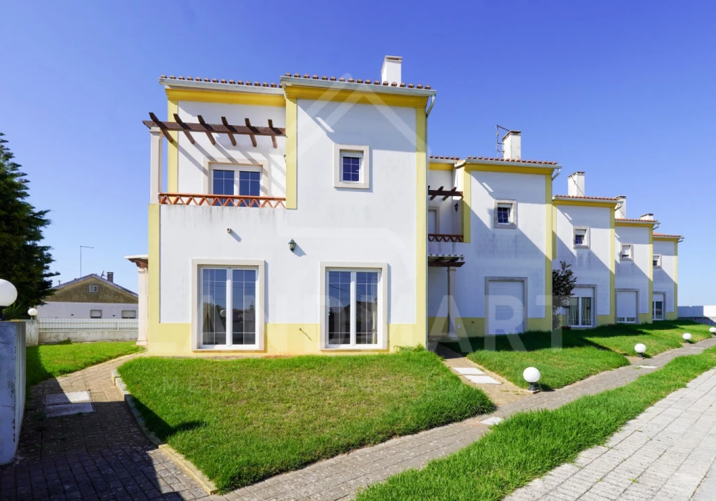 Moradia T4 para Venda em Turquel Foto 26