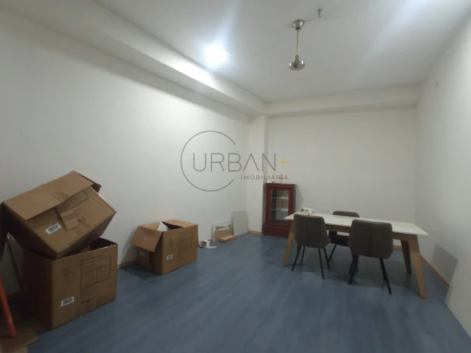 Loja para Arrendamento em Viseu Foto 6