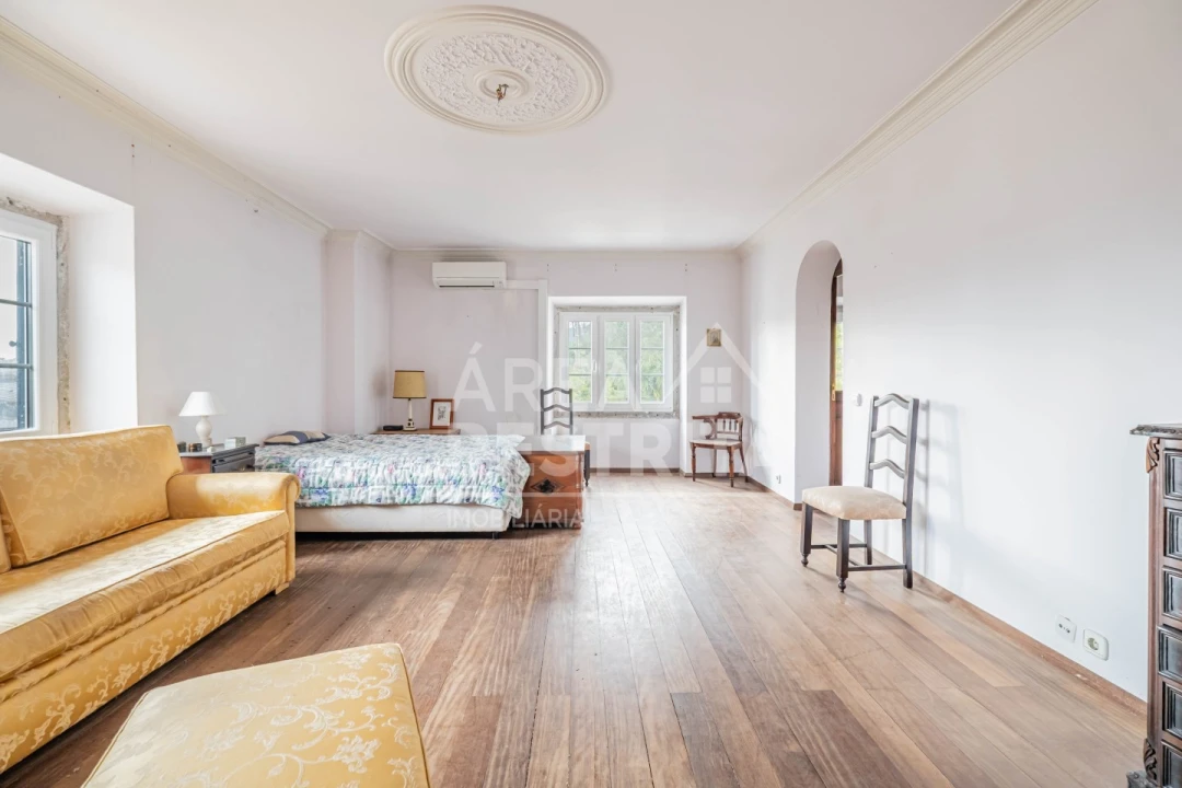 Moradia T5 para Venda em Cacém e São Marcos Foto 51