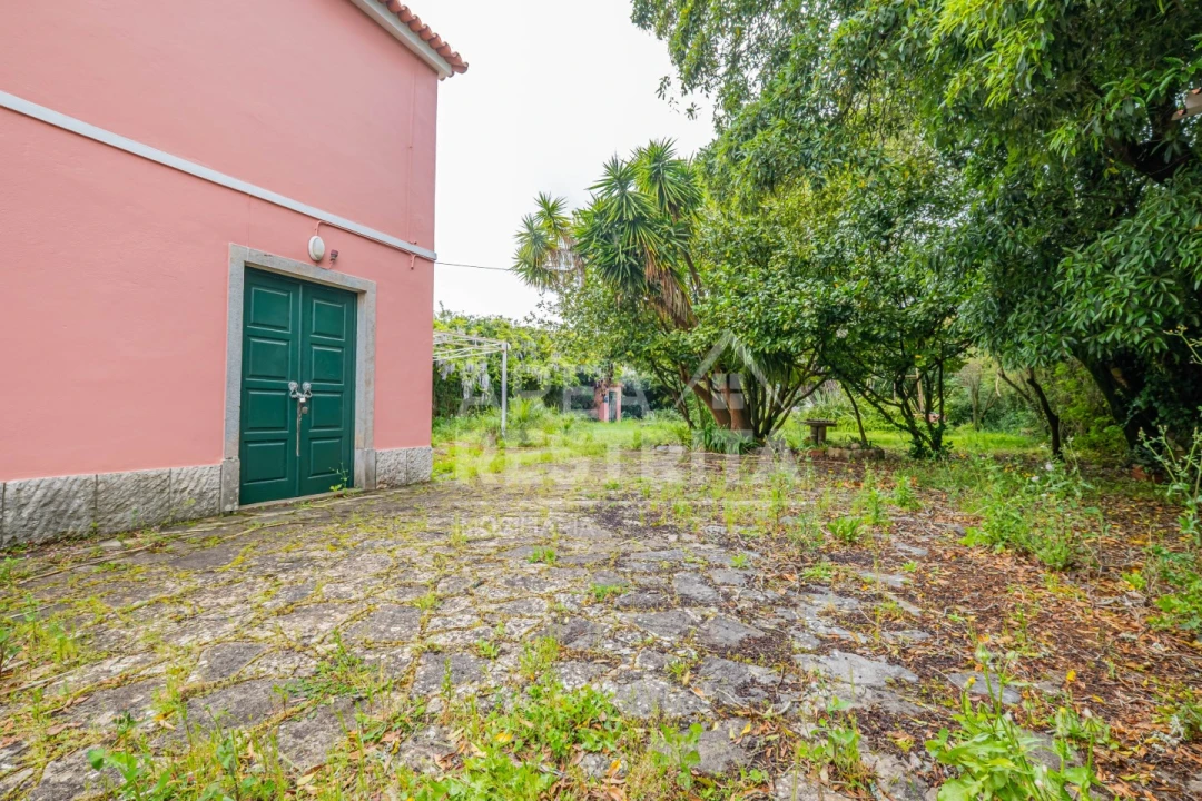 Moradia T5 para Venda em Cacém e São Marcos Foto 97