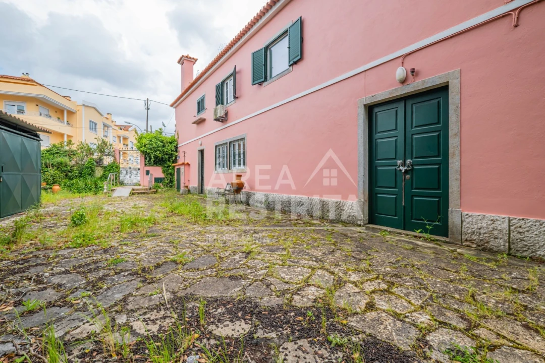 Moradia T5 para Venda em Cacém e São Marcos Foto 99