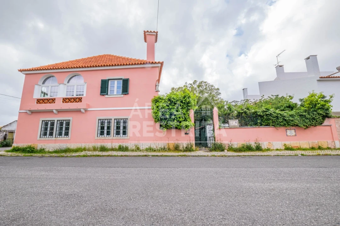 Moradia T5 para Venda em Cacém e São Marcos Foto 123