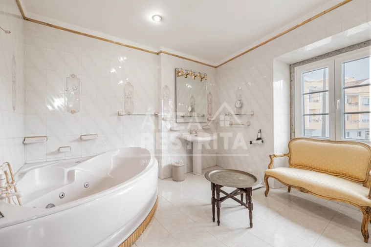 Moradia T5 para Venda em Cacém e São Marcos Foto 62