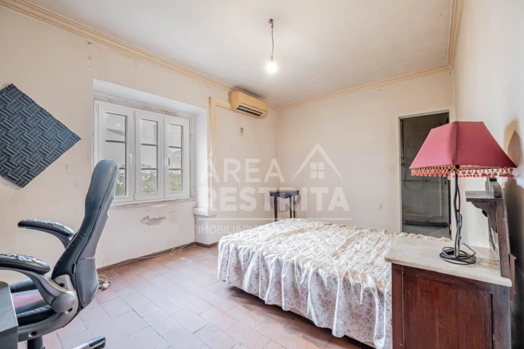 Moradia T5 para Venda em Cacém e São Marcos Foto 70