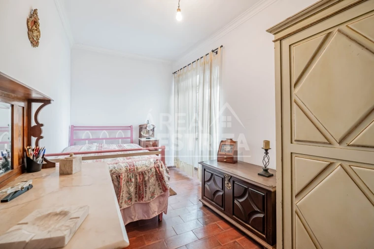 Moradia T5 para Venda em Cacém e São Marcos Foto 73