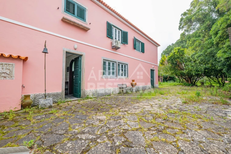 Moradia T5 para Venda em Cacém e São Marcos Foto 96