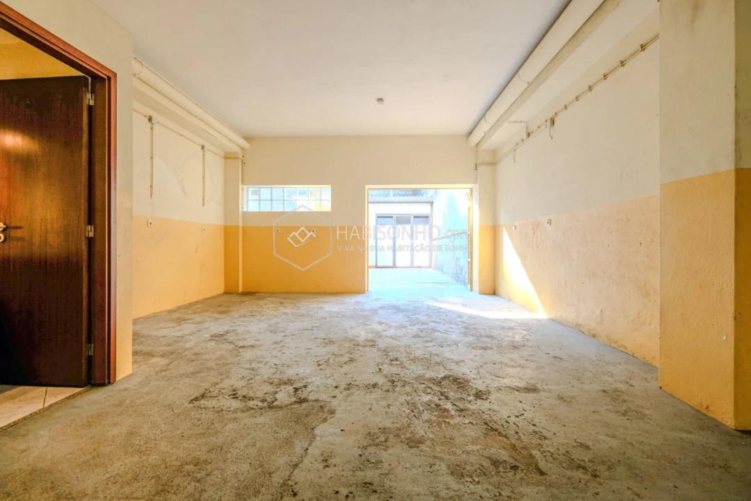 Armazém para Venda em Campanhã Foto 3
