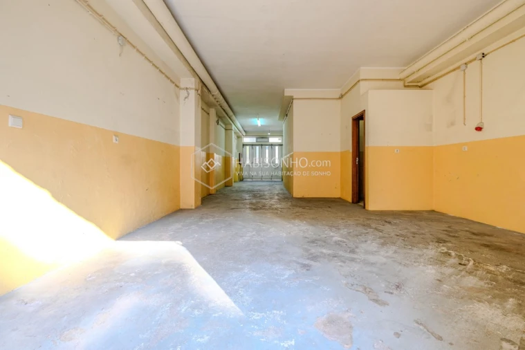 Armazém para Venda em Campanhã Foto 6