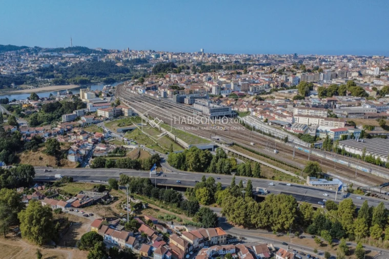 Armazém para Venda em Campanhã Foto 17