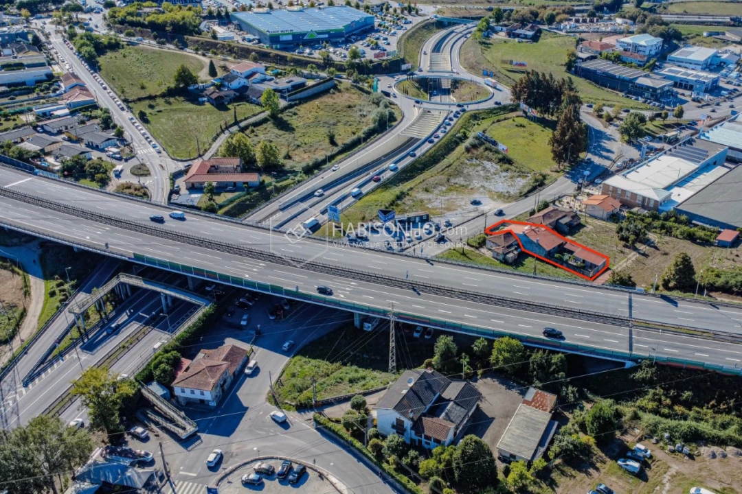 Moradia T3 para Venda em Silvares Foto 7