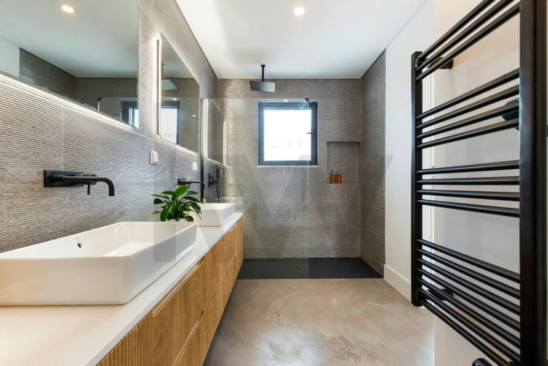 Moradia T4 para Venda em Barcarena Foto 23