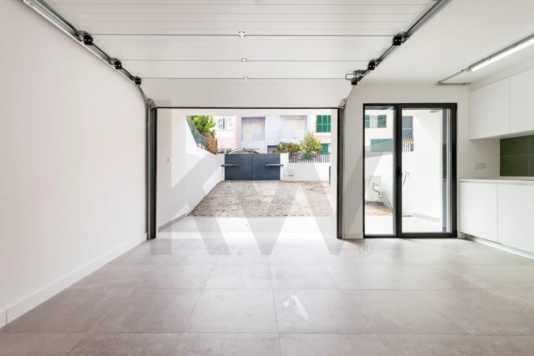 Moradia T4 para Venda em Barcarena Foto 26