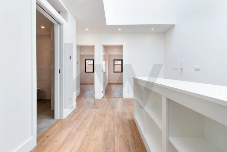 Moradia T4 para Venda em Barcarena Foto 10