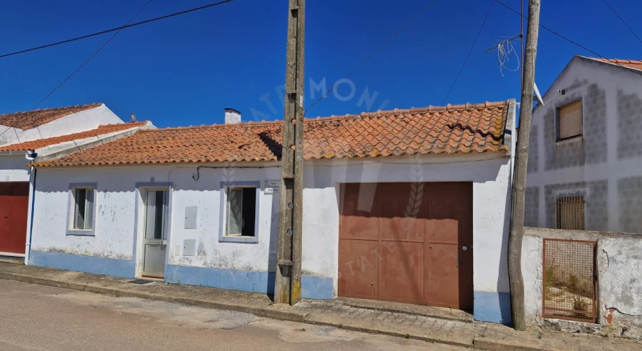 Moradia T2 para Venda em São Domingos e Vale de Água Foto 1