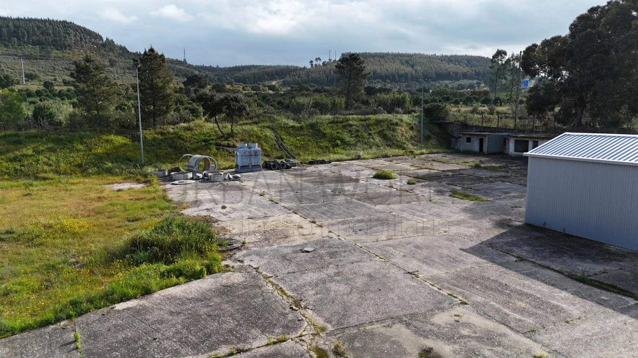 Armazém para Arrendamento em Rio de Moinhos Foto 11