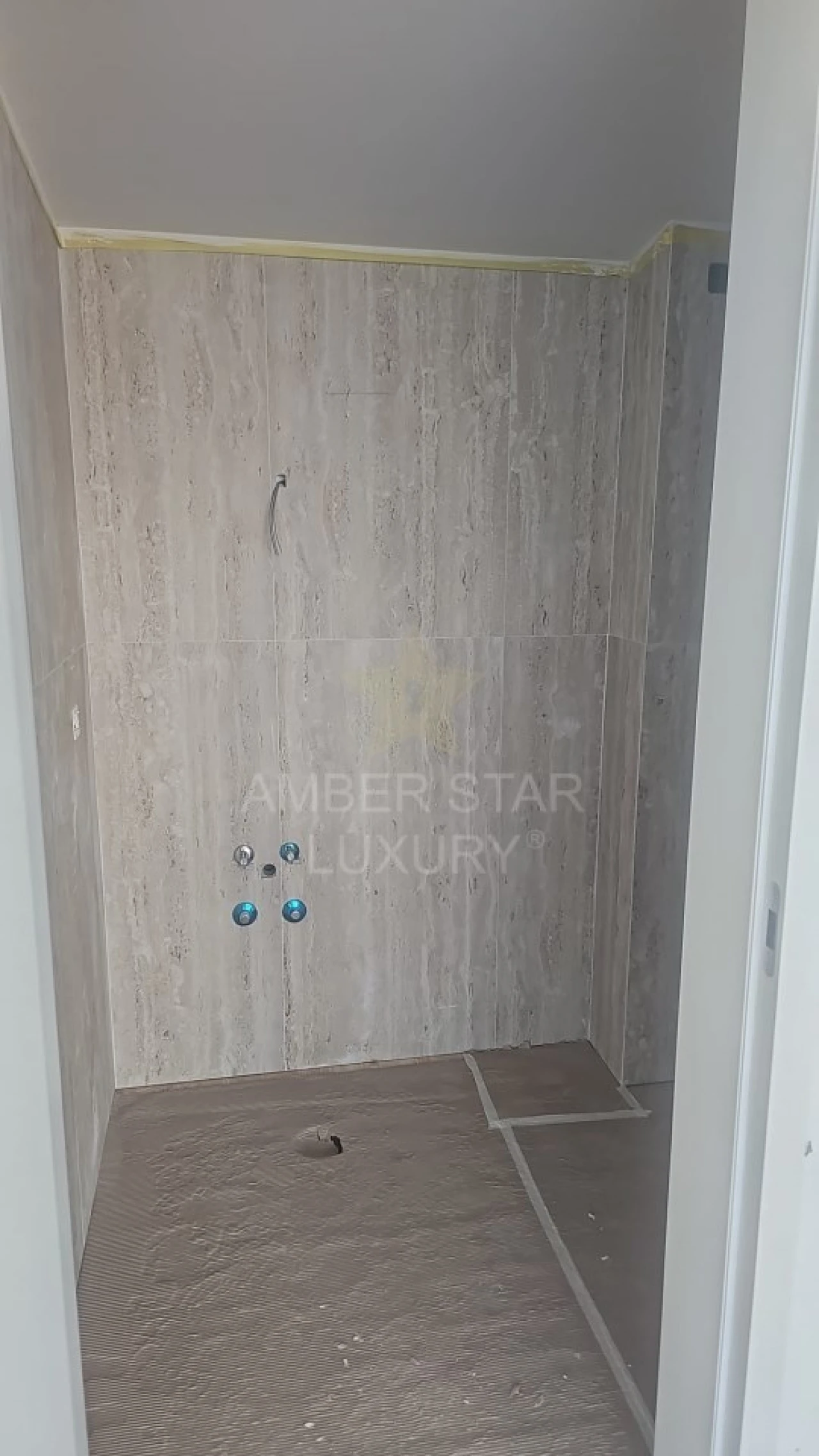 Moradia T4 para Venda em Arcozelo Foto 11
