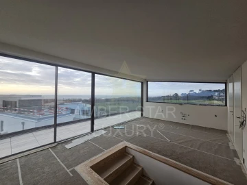Moradia T4 para Venda em Arcozelo