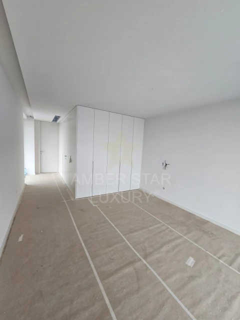 Moradia T4 para Venda em Arcozelo