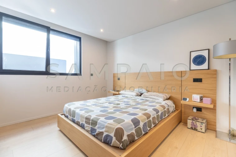 Apartamento T3 para Venda em Fânzeres e São Pedro da Cova Foto 18