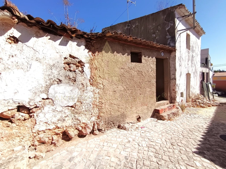 Moradia T2 para Venda em Querença, Tôr e Benafim Foto 11