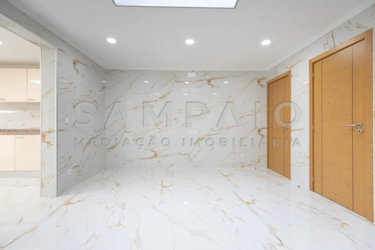 Moradia T4 para Venda em Campanhã Foto 27