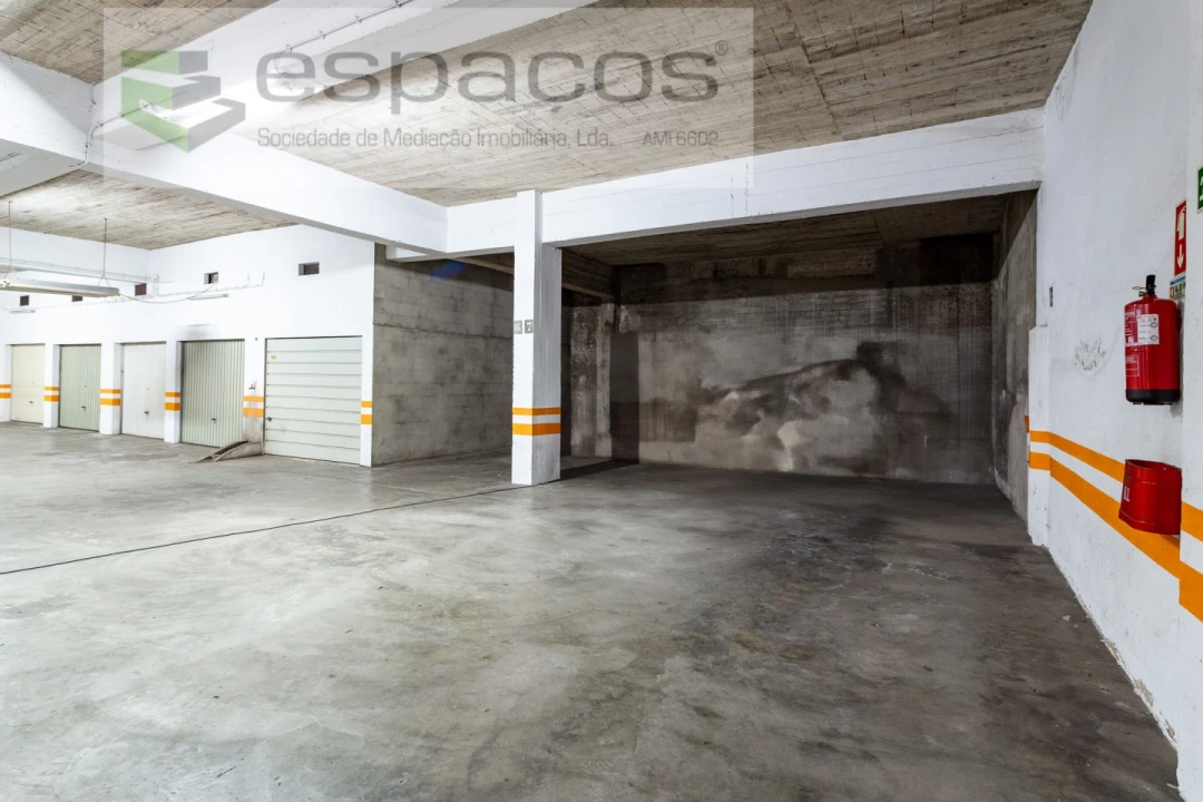 Apartamento T3 para Venda em Moscavide e Portela Foto 16
