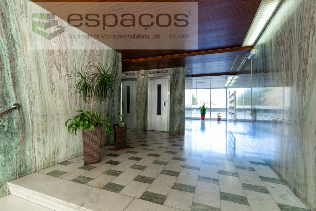 Apartamento T3 para Venda em Moscavide e Portela Foto 17