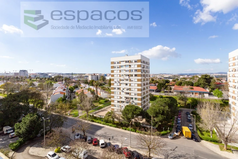 Apartamento T3 para Venda em Moscavide e Portela Foto 14