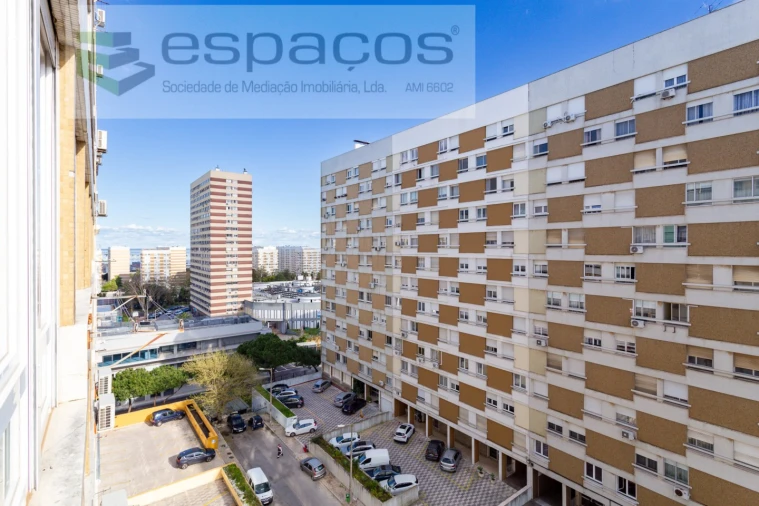 Apartamento T3 para Venda em Moscavide e Portela Foto 19