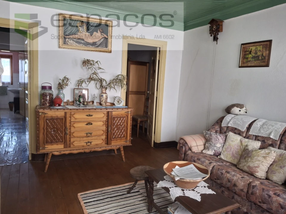 Moradia T4 para Venda em Silvares Foto 10