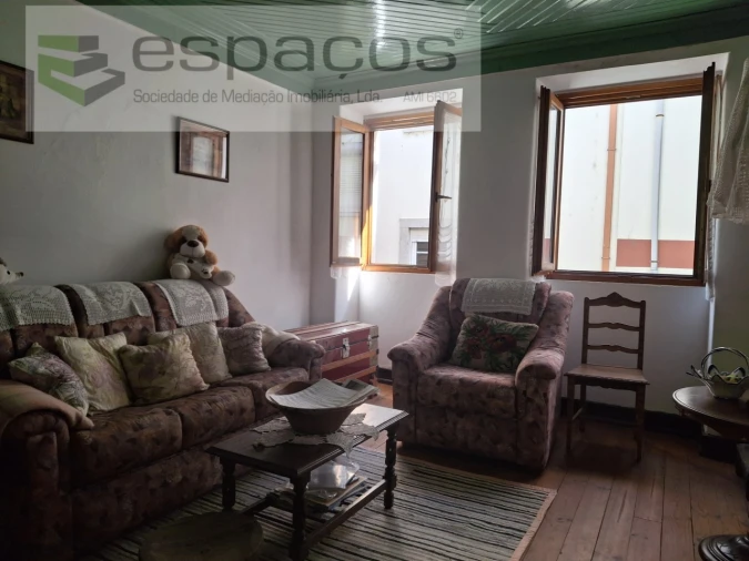 Moradia T4 para Venda em Silvares Foto 7