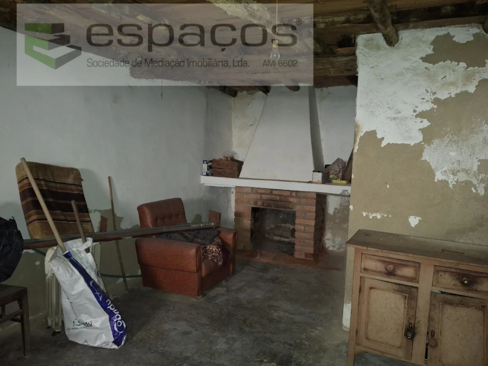 Moradia T2 para Venda em Fundão, Valverde, Donas, A. Joanes, A. Nova Cabo Foto 8