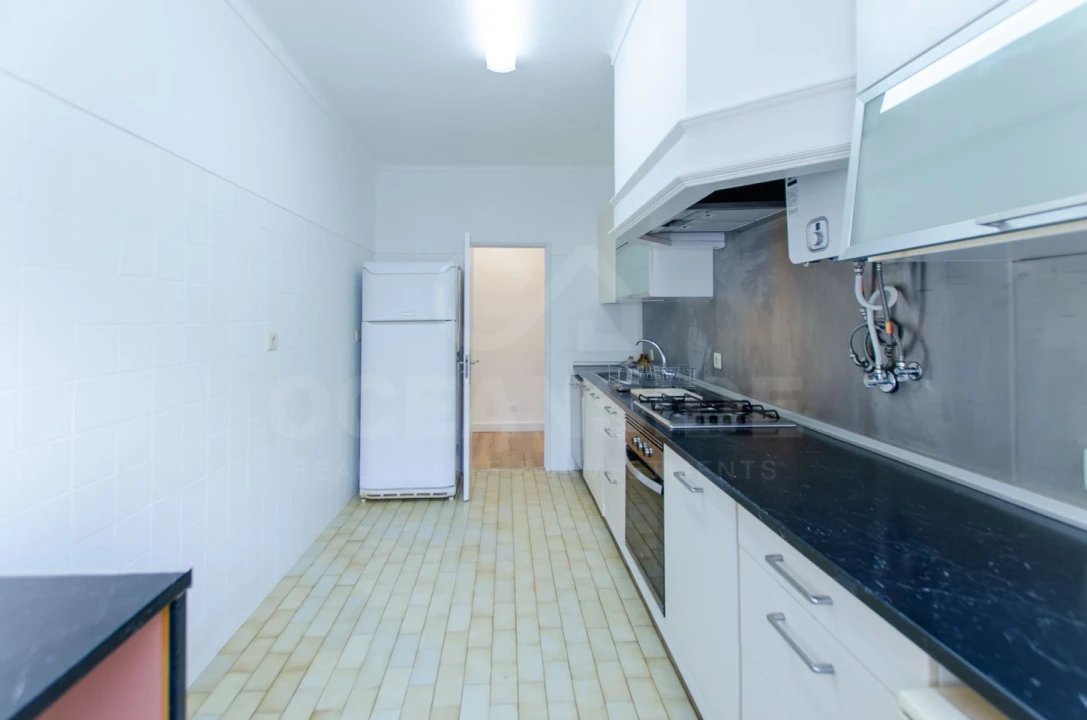 Apartamento T2 para Arrendamento em Carcavelos e Parede Foto 6