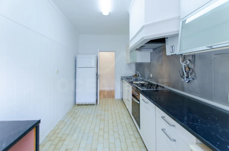 Apartamento T2 para Arrendamento em Carcavelos e Parede Foto 6