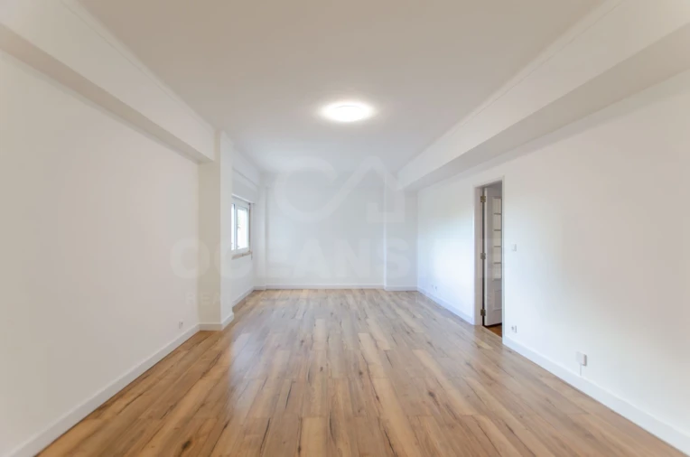 Apartamento T2 para Arrendamento em Carcavelos e Parede Foto 3