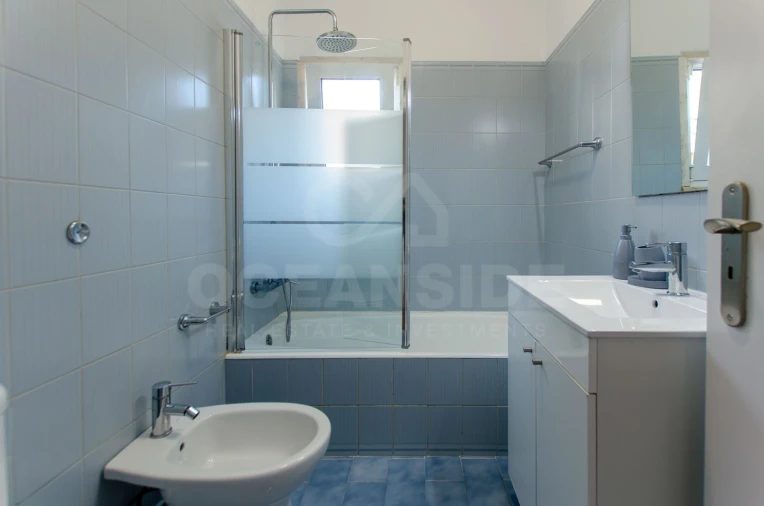 Apartamento T2 para Arrendamento em Carcavelos e Parede Foto 15