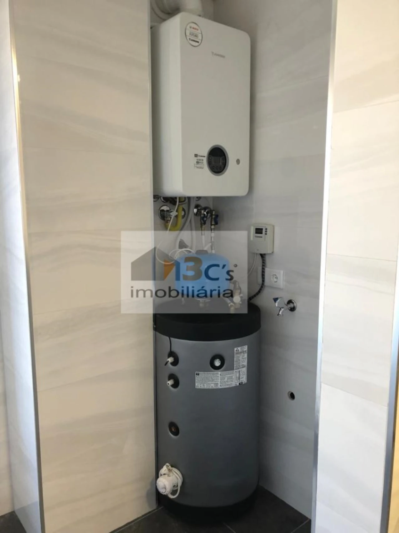 Apartamento T3 para Venda em Lordelo do Ouro e Massarelos Foto 15