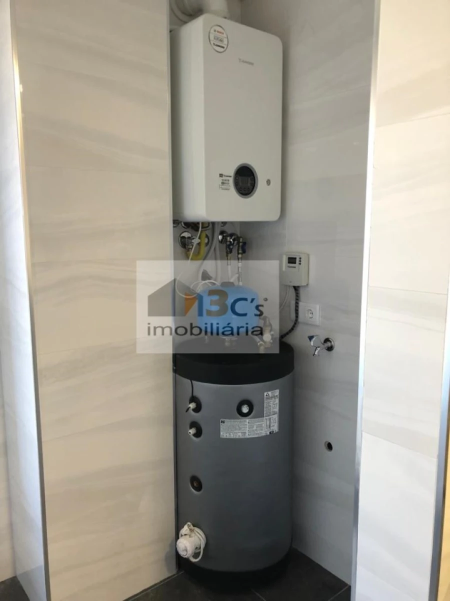 Apartamento T3 para Venda em Lordelo do Ouro e Massarelos Foto 15