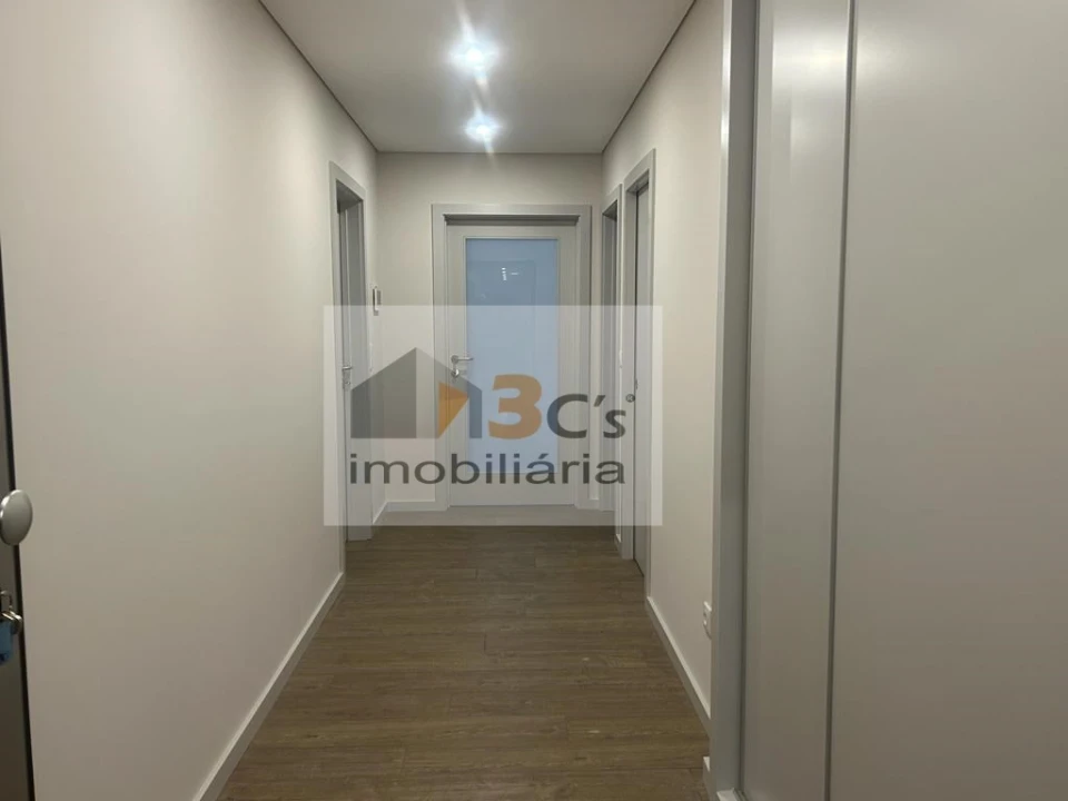 Apartamento T3 para Venda em Cedofeita, Santo Ildefonso, Sé, Miragaia, São Nicolau e Vitória Foto 6