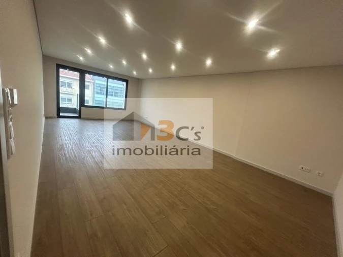 Apartamento T3 para Venda em Cedofeita, Santo Ildefonso, Sé, Miragaia, São Nicolau e Vitória