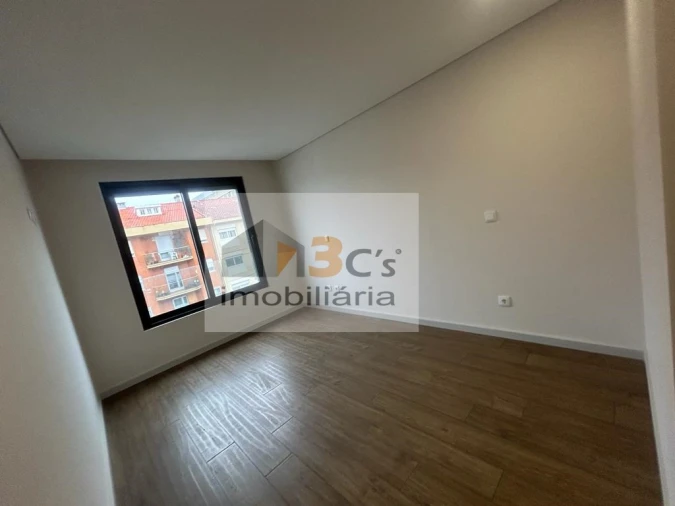 Apartamento T3 para Venda em Cedofeita, Santo Ildefonso, Sé, Miragaia, São Nicolau e Vitória Foto 15